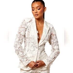 Nwot Nova Luxe White 3D Floral Semi Sheer Lace Collared Longsleeve Blazer
